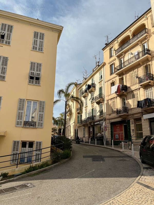 Appartement à BEAUSOLEIL