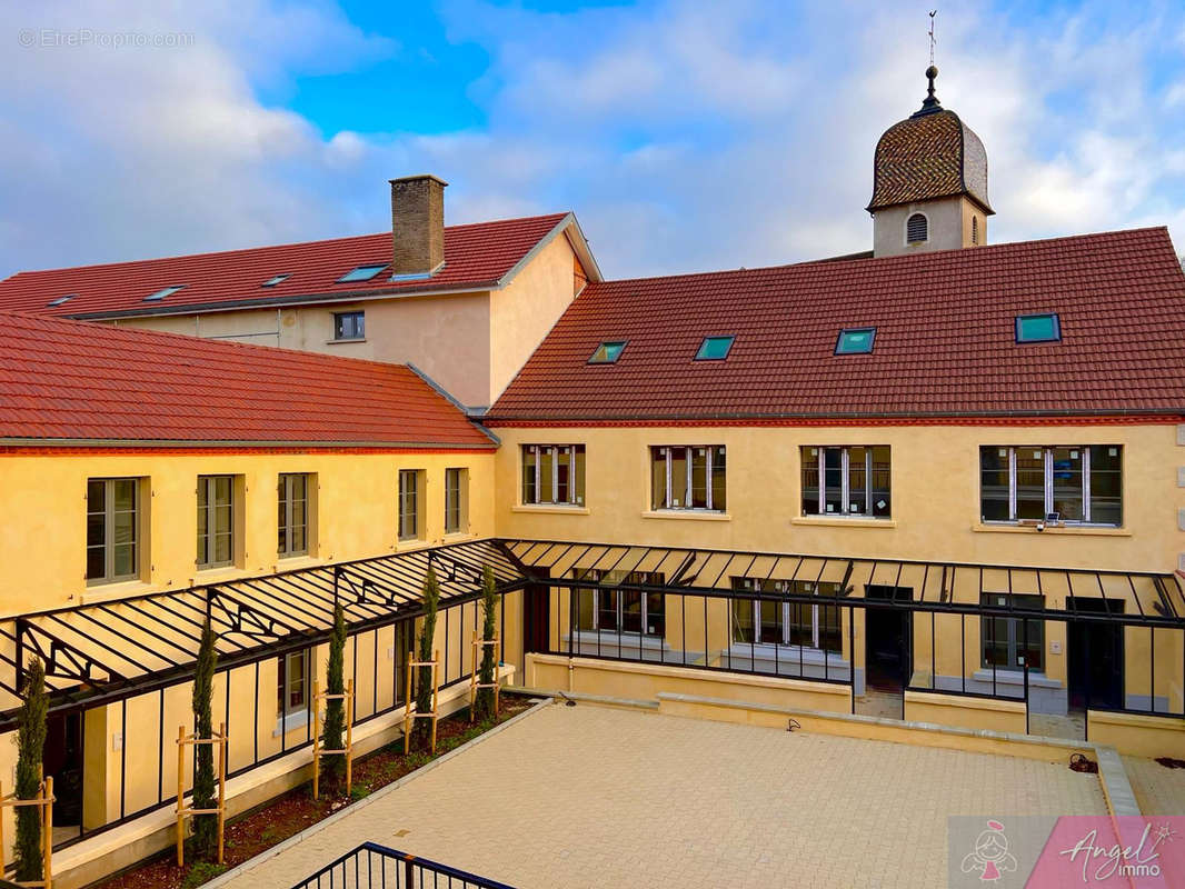 Appartement à BYANS-SUR-DOUBS