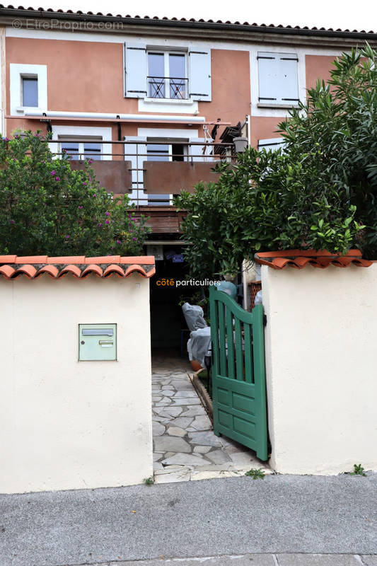 Maison à PUGET-SUR-ARGENS