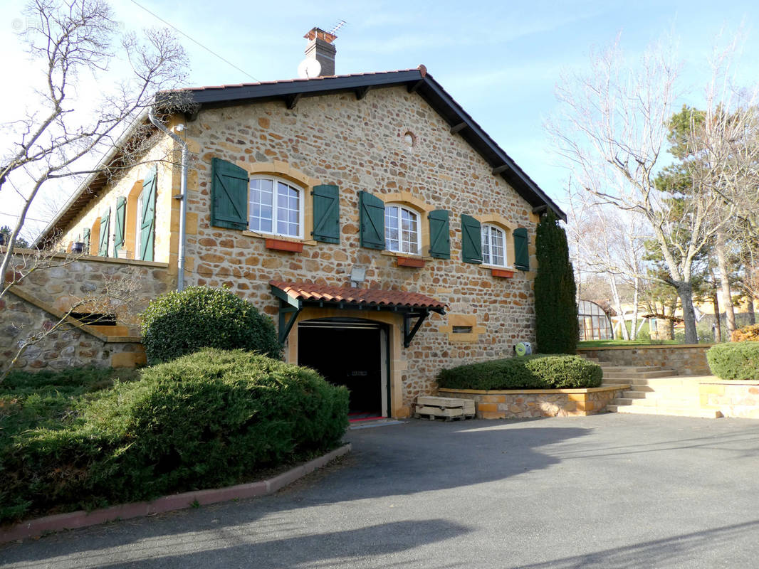 Maison à PONTCHARRA-SUR-TURDINE