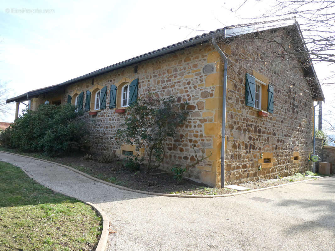 Maison à PONTCHARRA-SUR-TURDINE