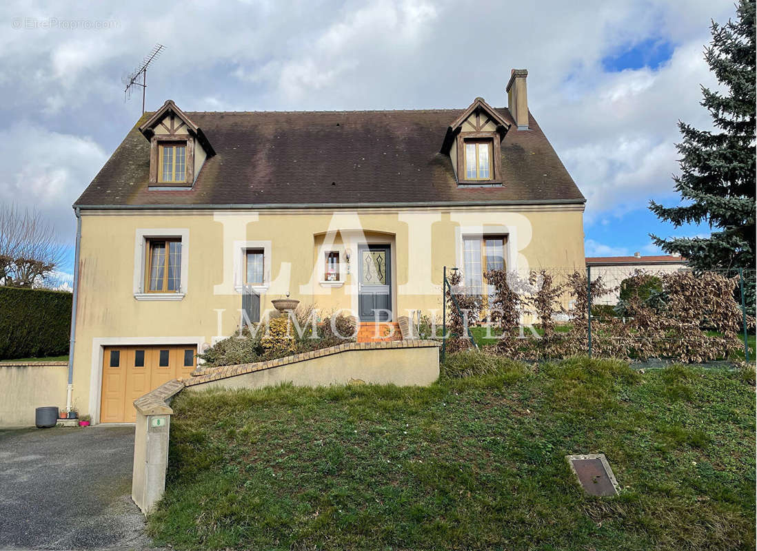 Maison à LE GUE-DE-LA-CHAINE