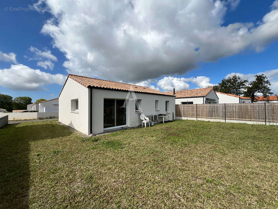 Maison à TALMONT-SAINT-HILAIRE