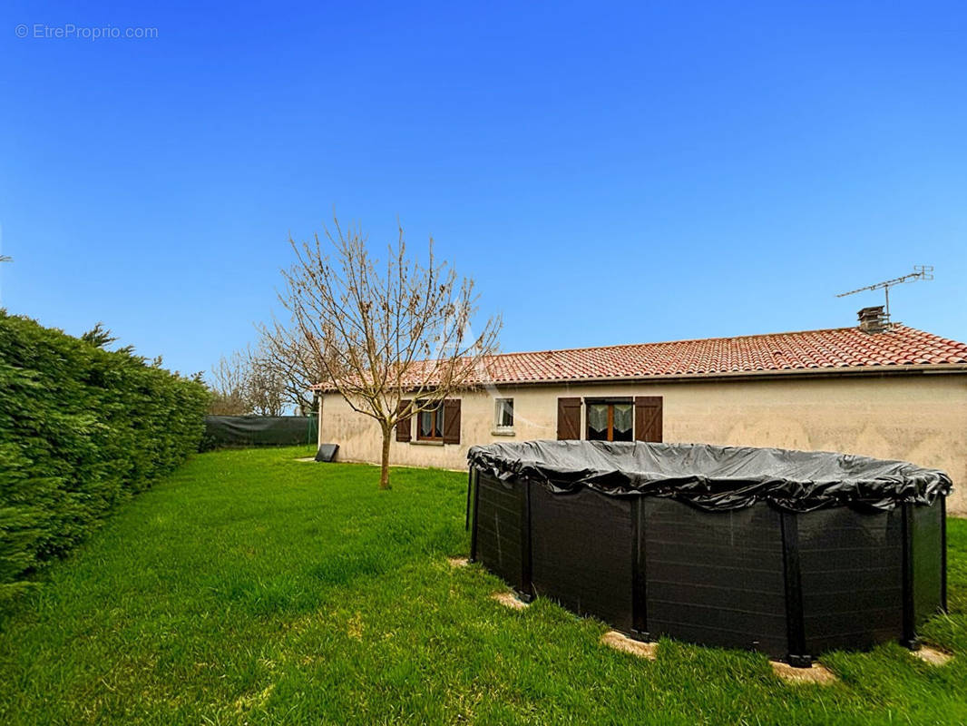 Maison à CASTELNAUD-DE-GRATECAMBE