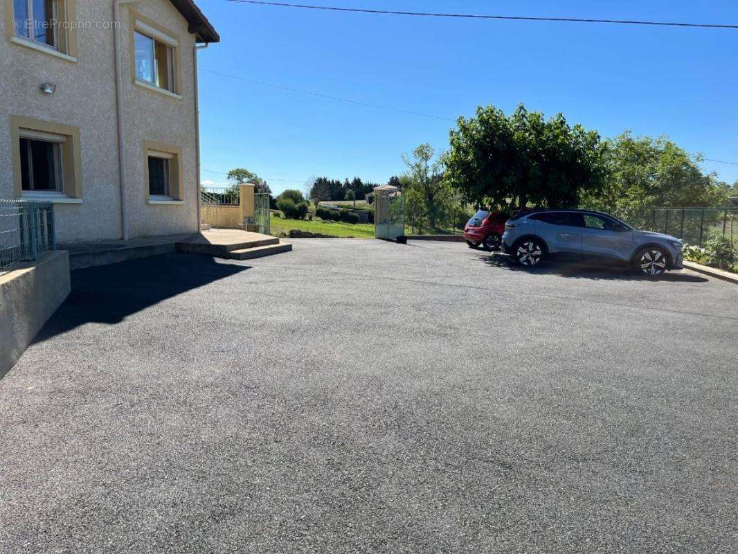 Maison à BOISSET-SAINT-PRIEST