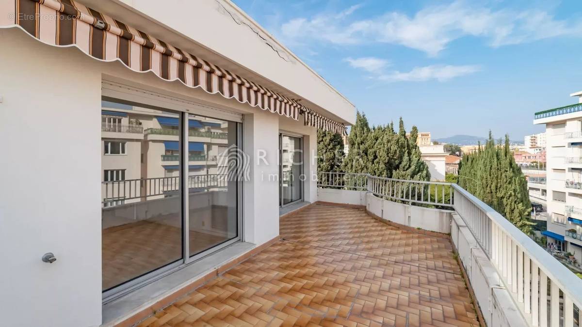 Appartement à NICE