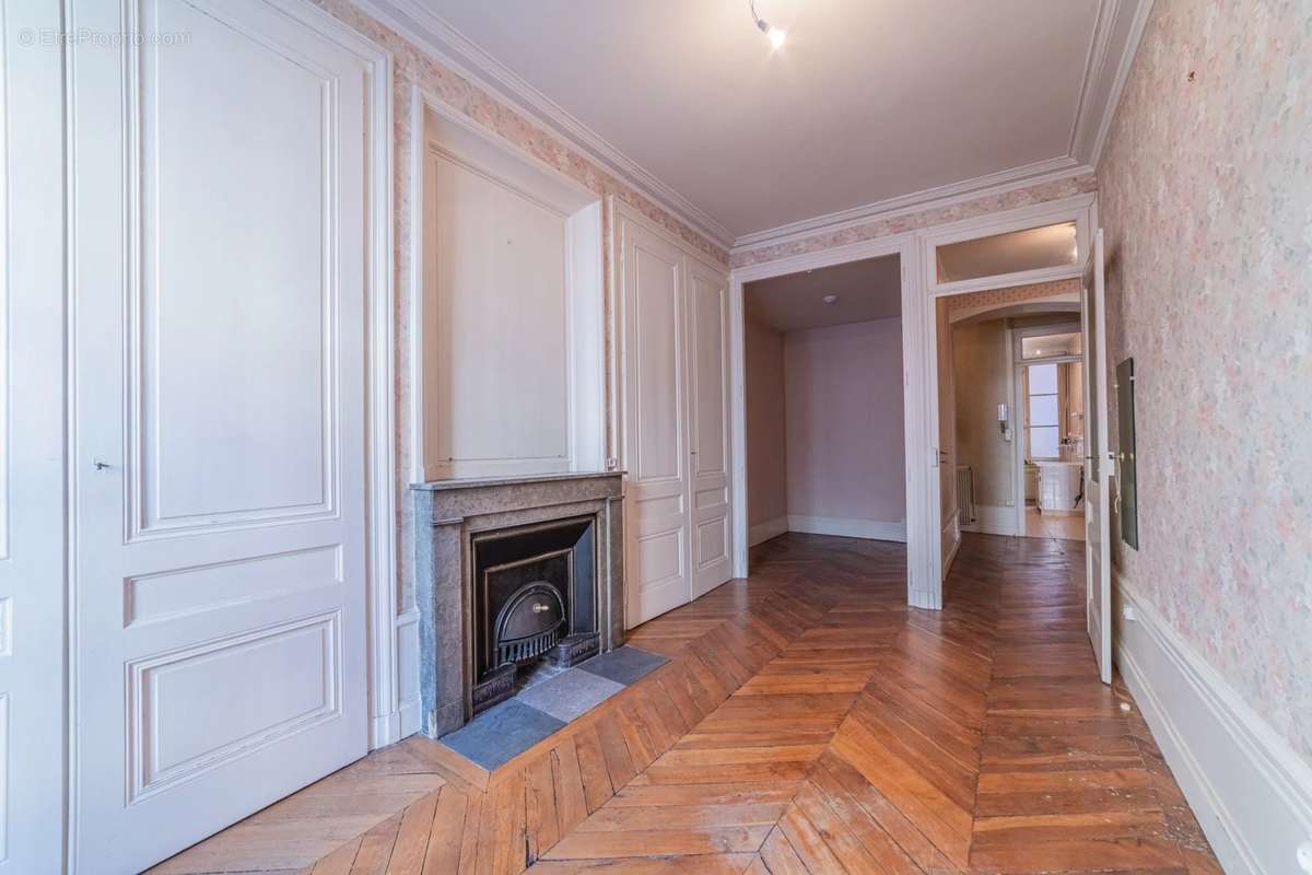 Appartement à LYON-1E