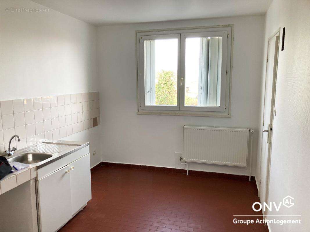 Appartement à SAINT-ETIENNE-DE-SAINT-GEOIRS