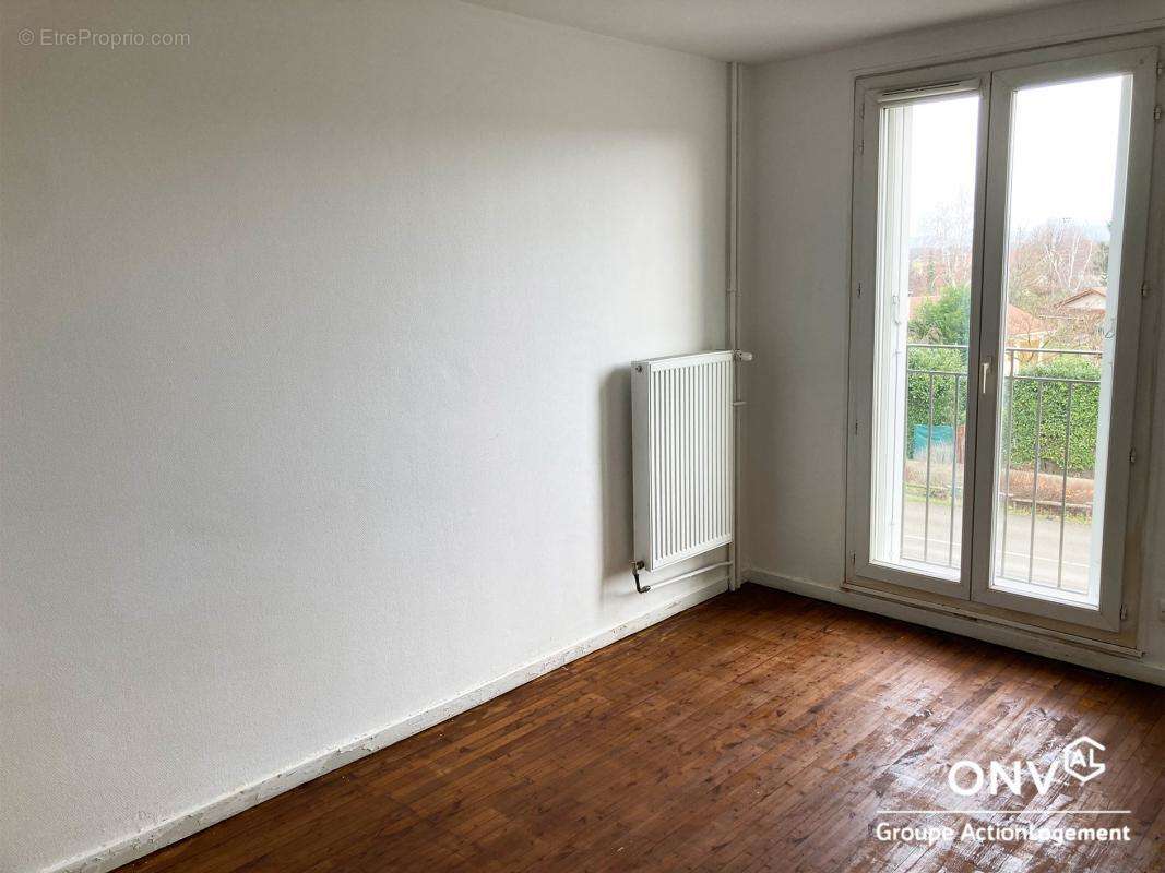 Appartement à SAINT-ETIENNE-DE-SAINT-GEOIRS