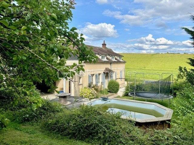 Maison à SAINT-CREPIN-IBOUVILLERS