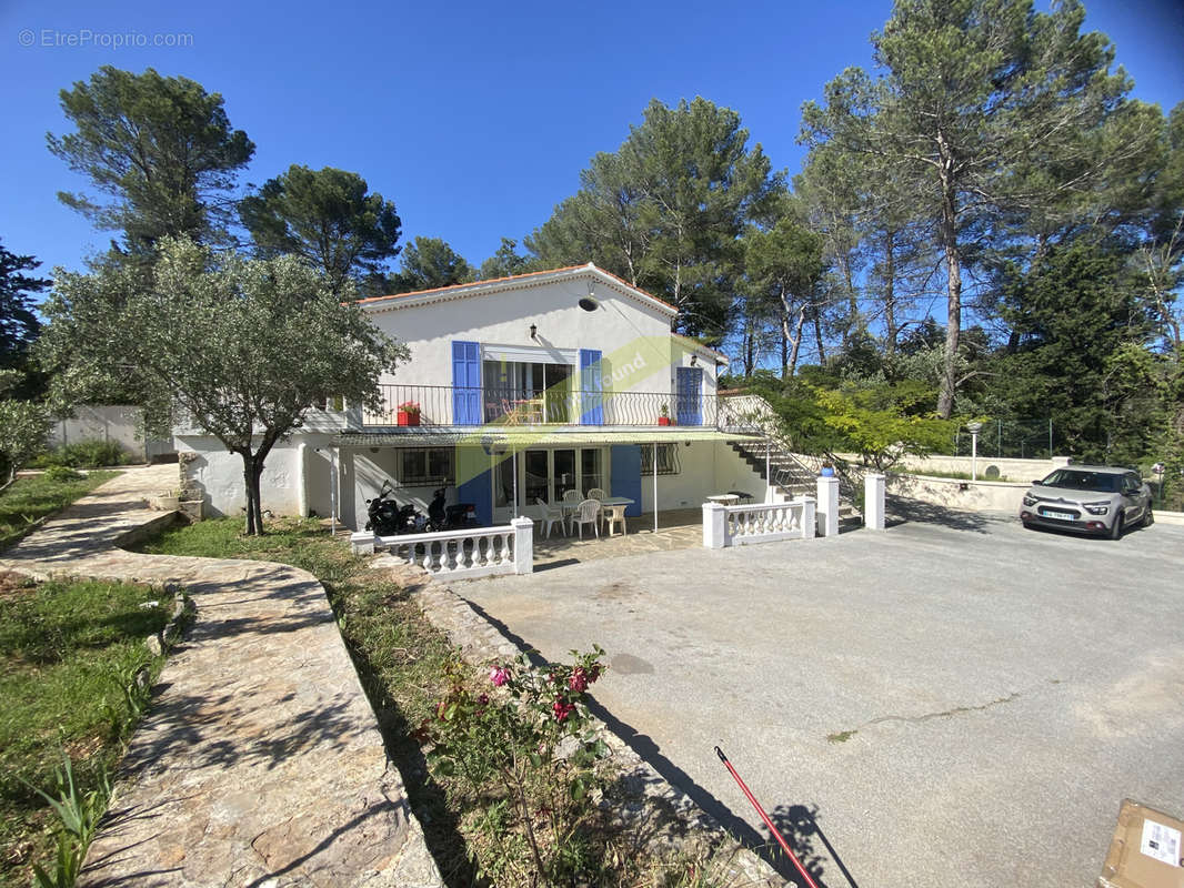 Maison à TRANS-EN-PROVENCE