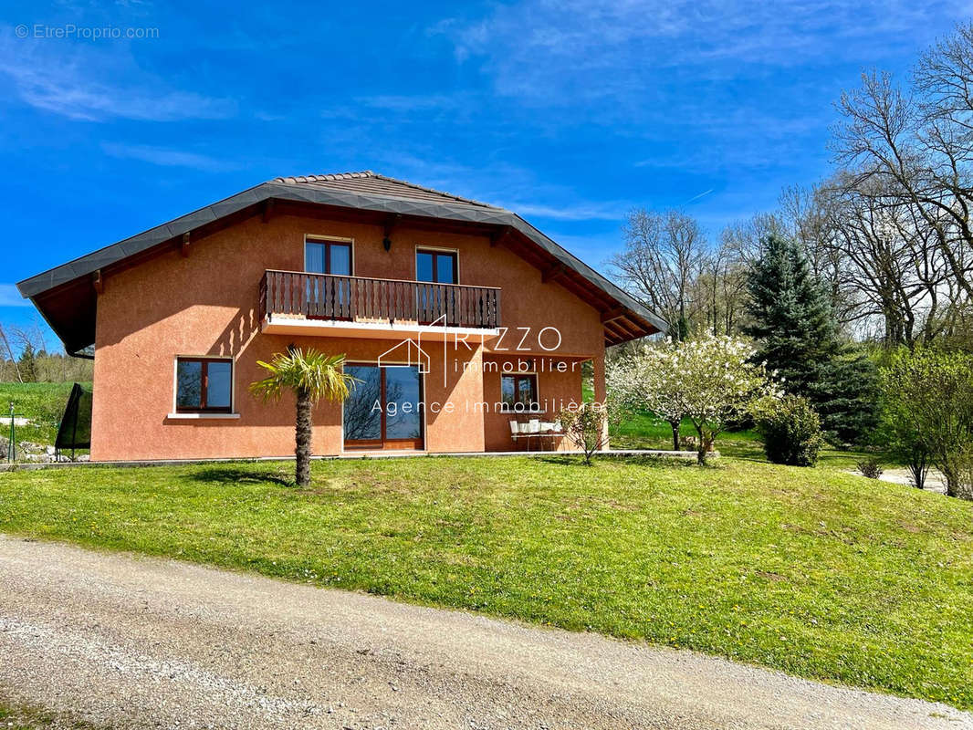 Maison à CHOISY