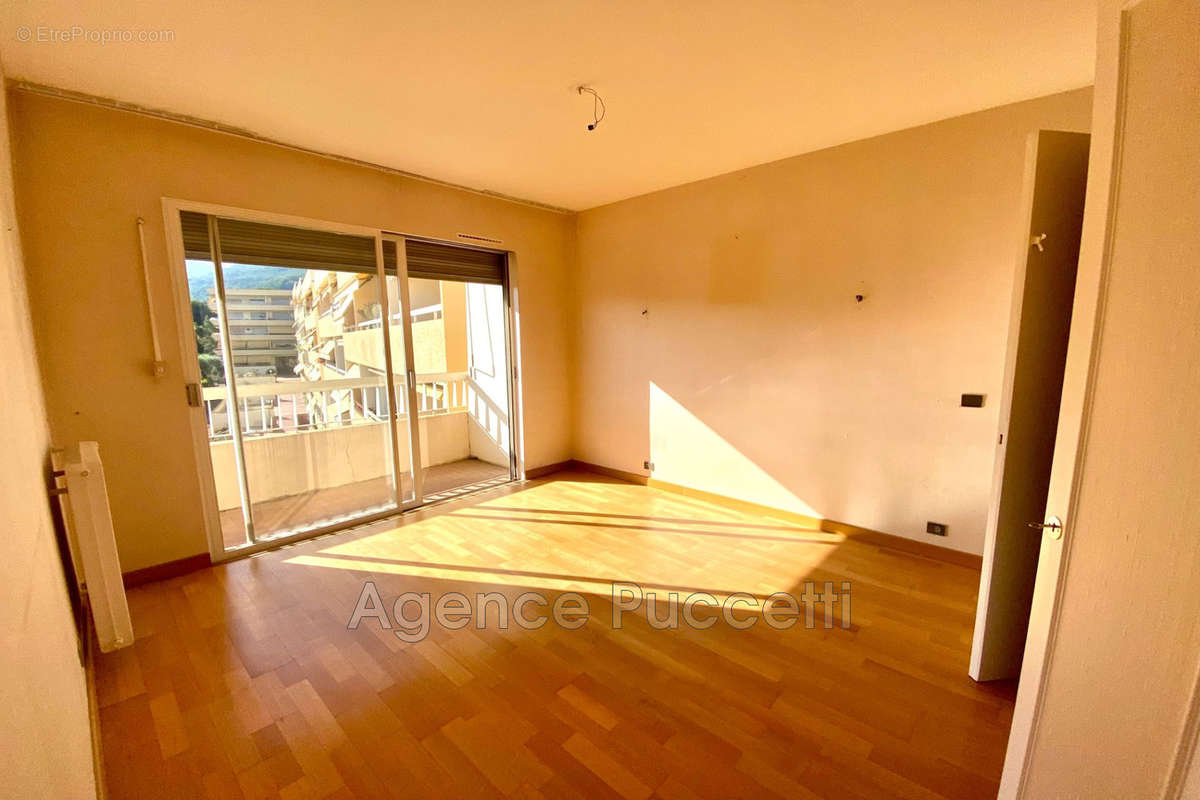 Appartement à VENCE