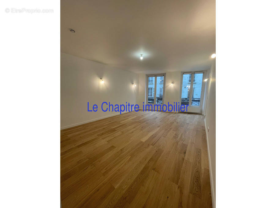 Appartement à PARIS-3E