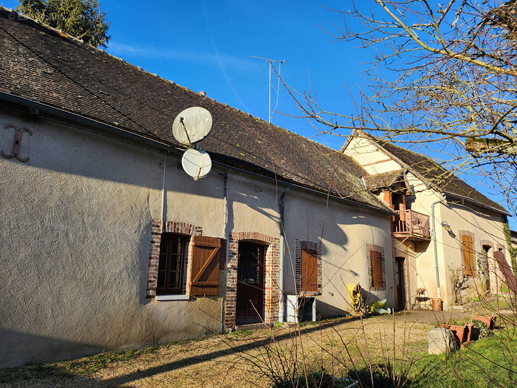 Maison à EPERNON