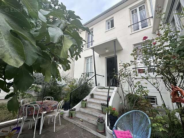 Maison à MAISONS-ALFORT