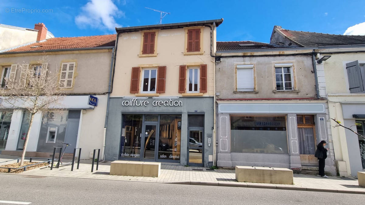 Appartement à PARAY-LE-MONIAL