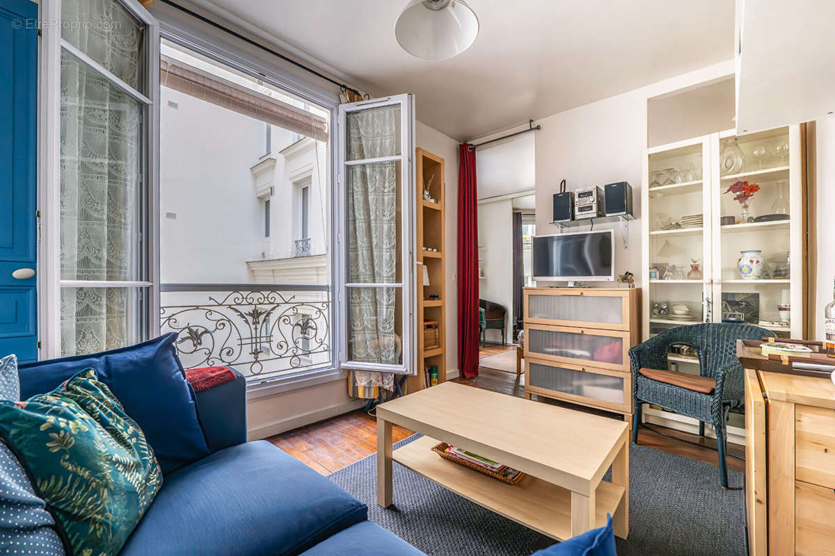 Appartement à PARIS-17E