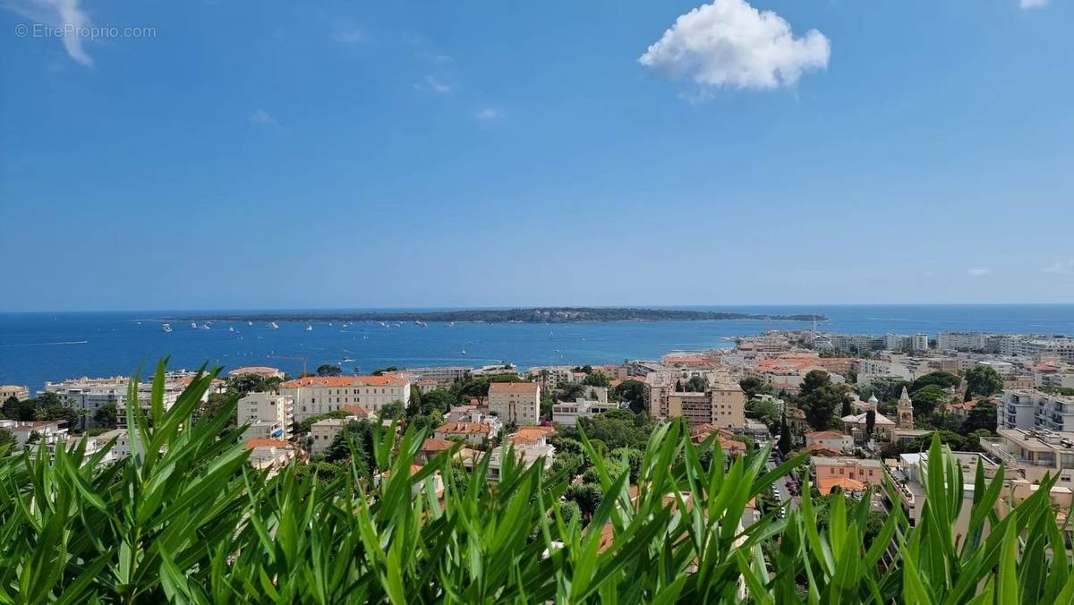 Appartement à CANNES