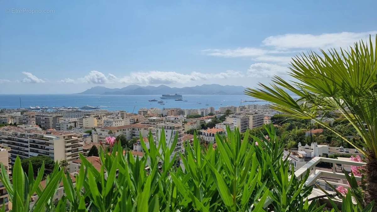 Appartement à CANNES