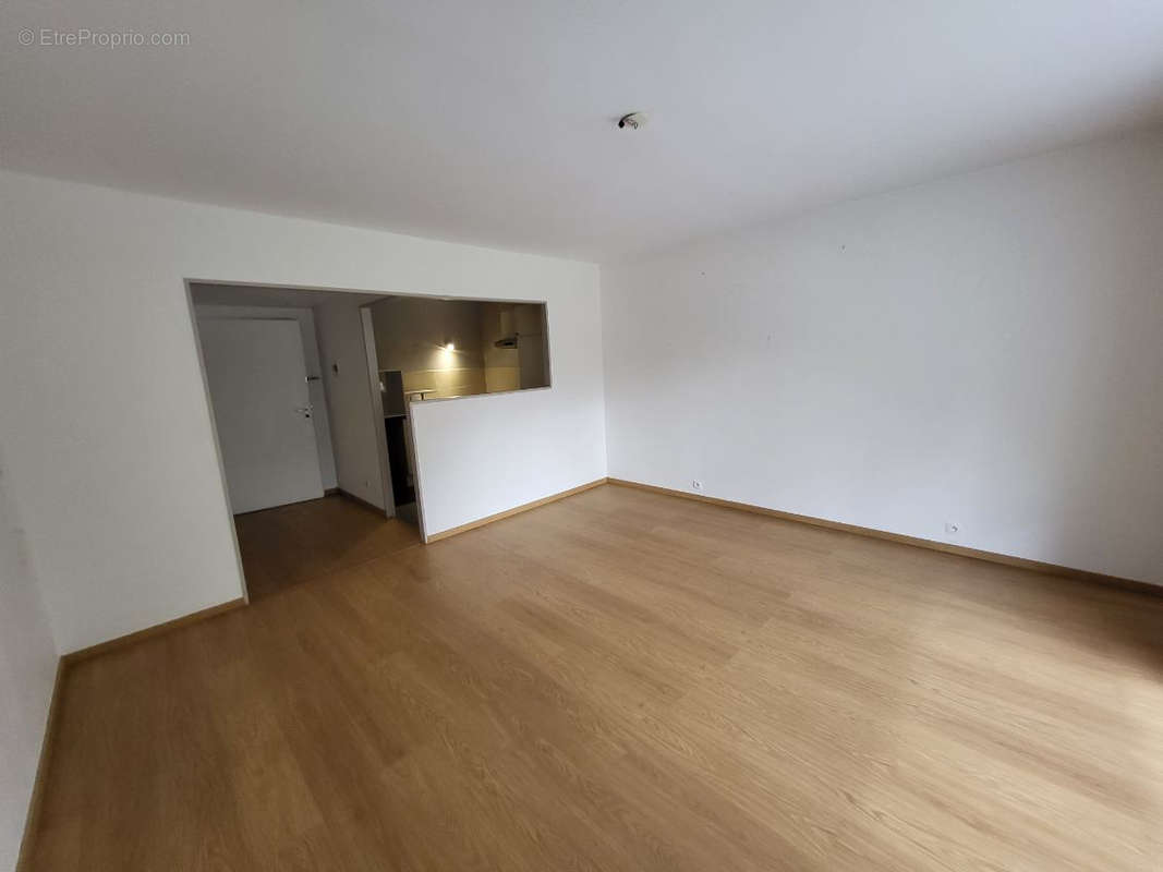 Appartement à MONT-SAINT-AIGNAN