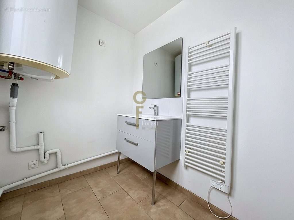 Salle de douche au 1er - Maison à TOURCOING