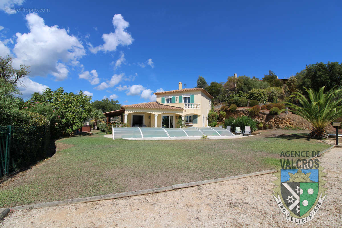 Maison à LA LONDE-LES-MAURES