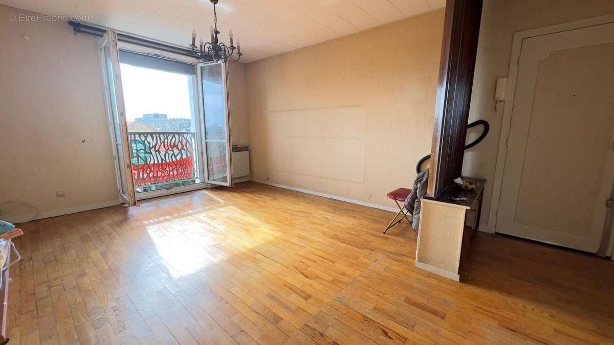 Appartement à NEUILLY-PLAISANCE