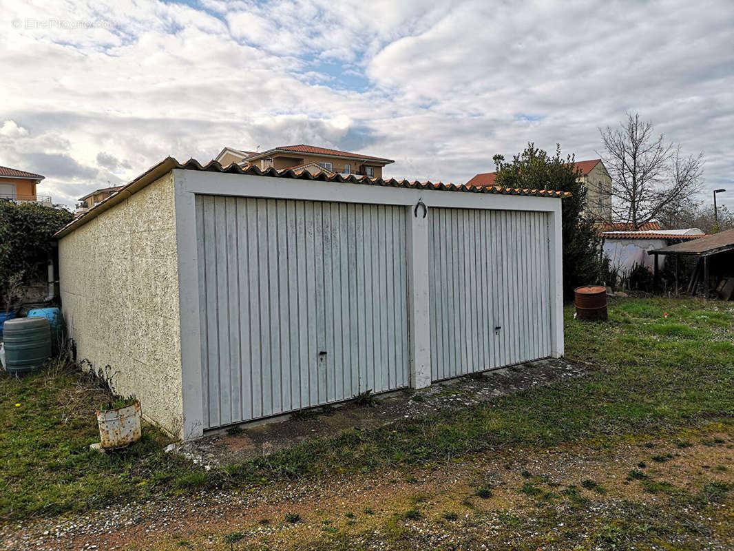 Maison à SAVIGNEUX