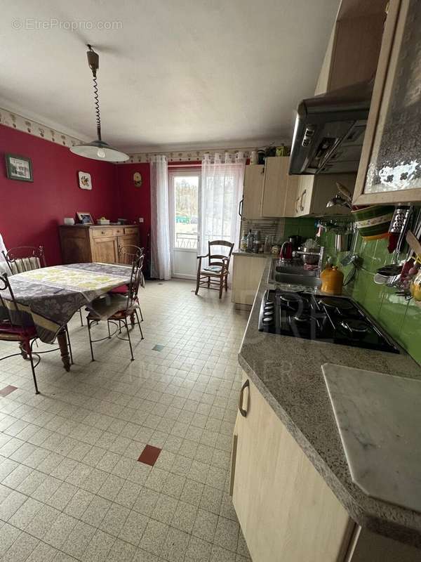 Appartement à COUR-ET-BUIS