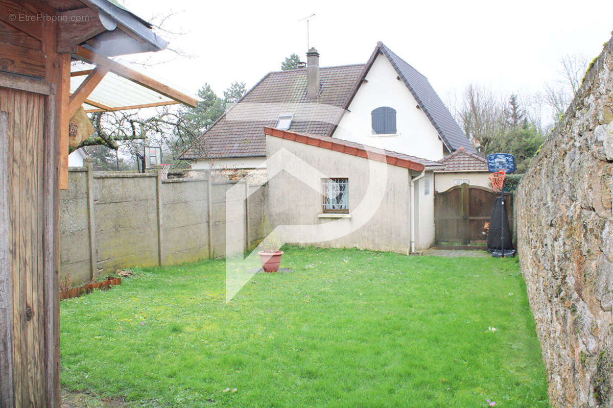 Maison à VIRY-CHATILLON