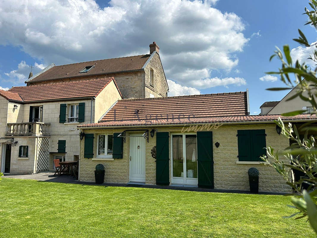 Maison à VILLERS-SOUS-SAINT-LEU