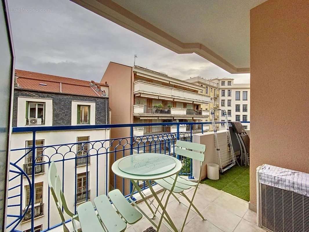 Appartement à MENTON