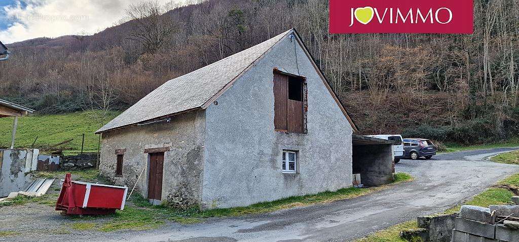 Maison à LUZ-SAINT-SAUVEUR