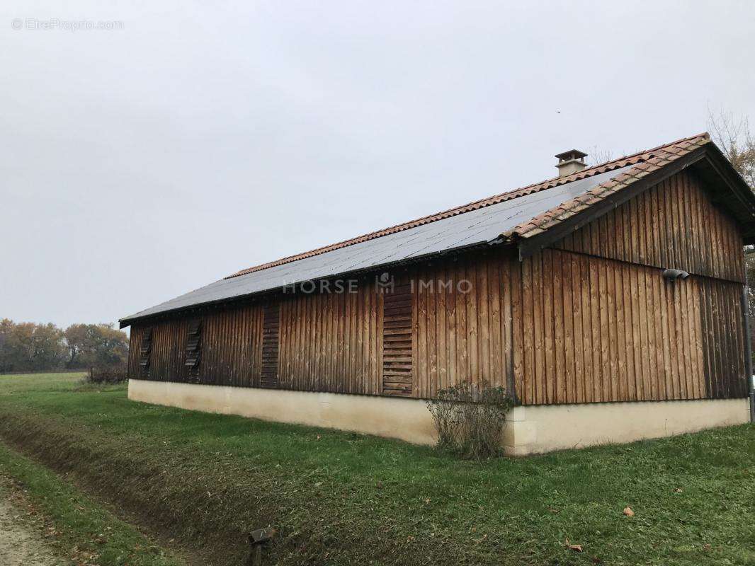 Maison à SAINT-MICHEL-DE-MONTAIGNE