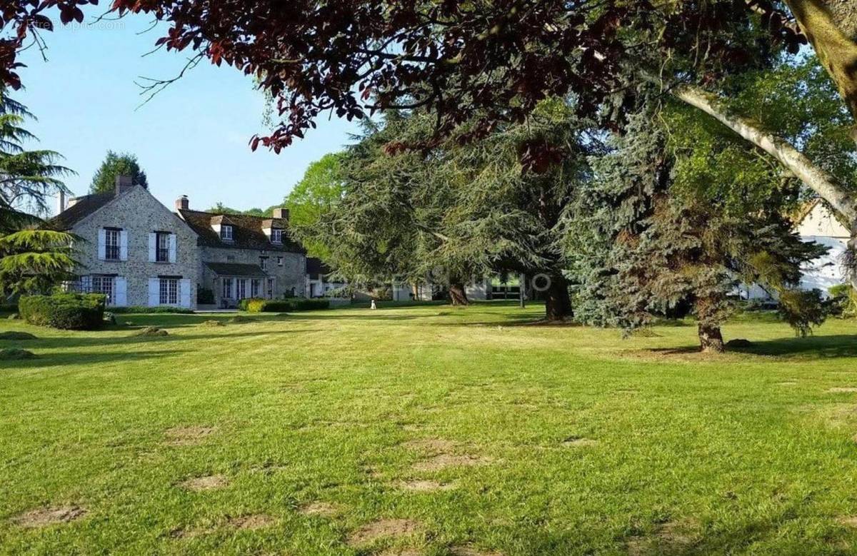 Maison à MONTFORT-L&#039;AMAURY