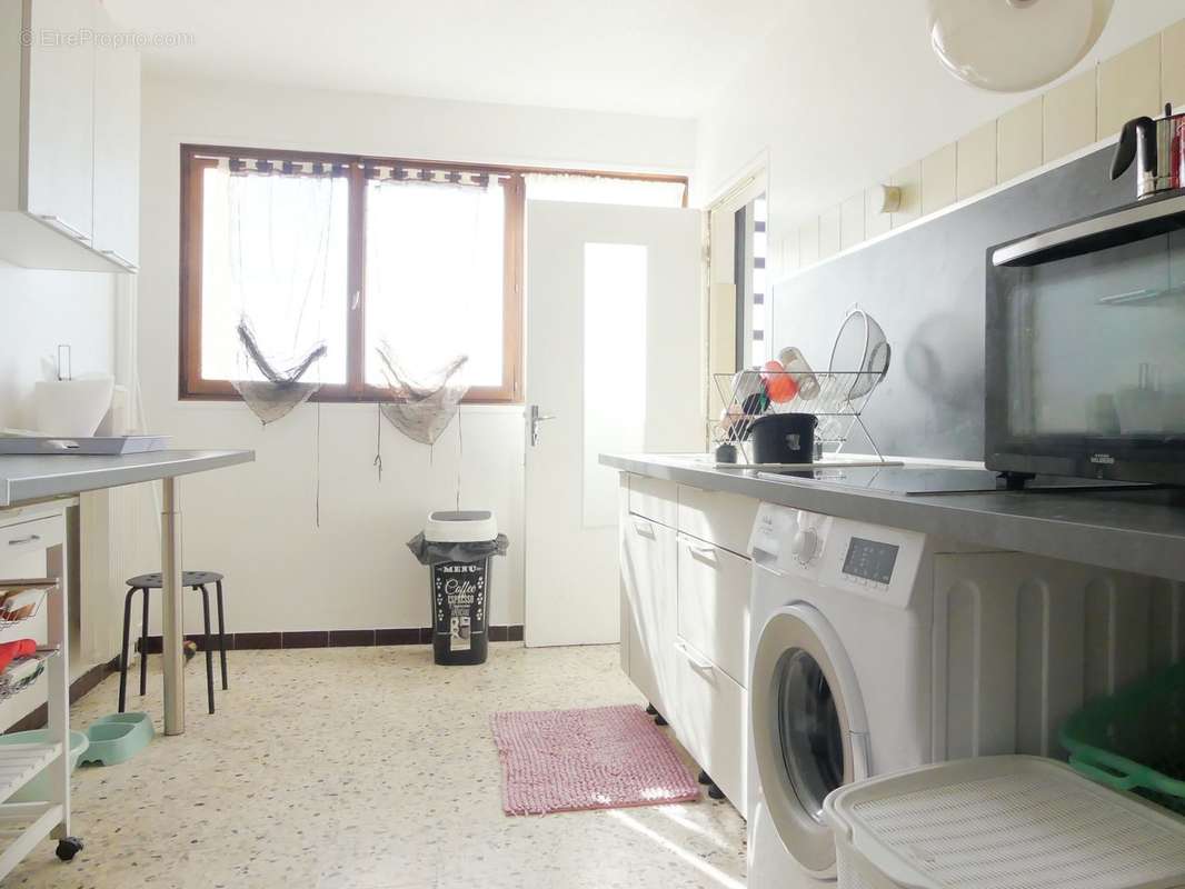 Appartement à MARSEILLE-13E