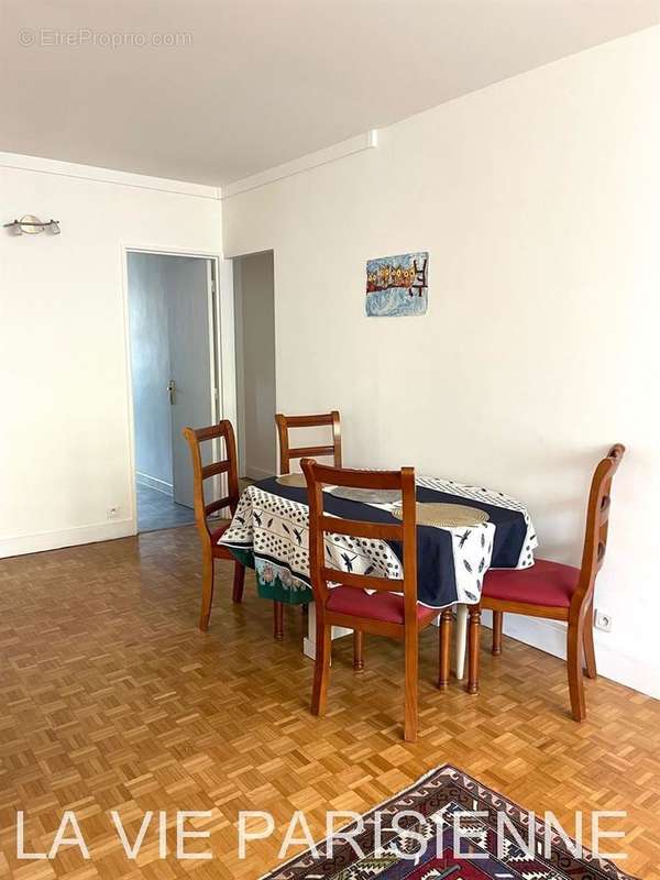 Appartement à PARIS-15E