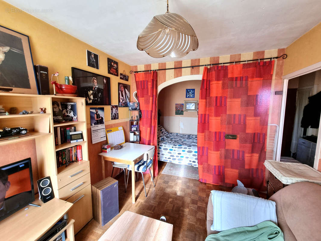 Appartement à CHENOVE