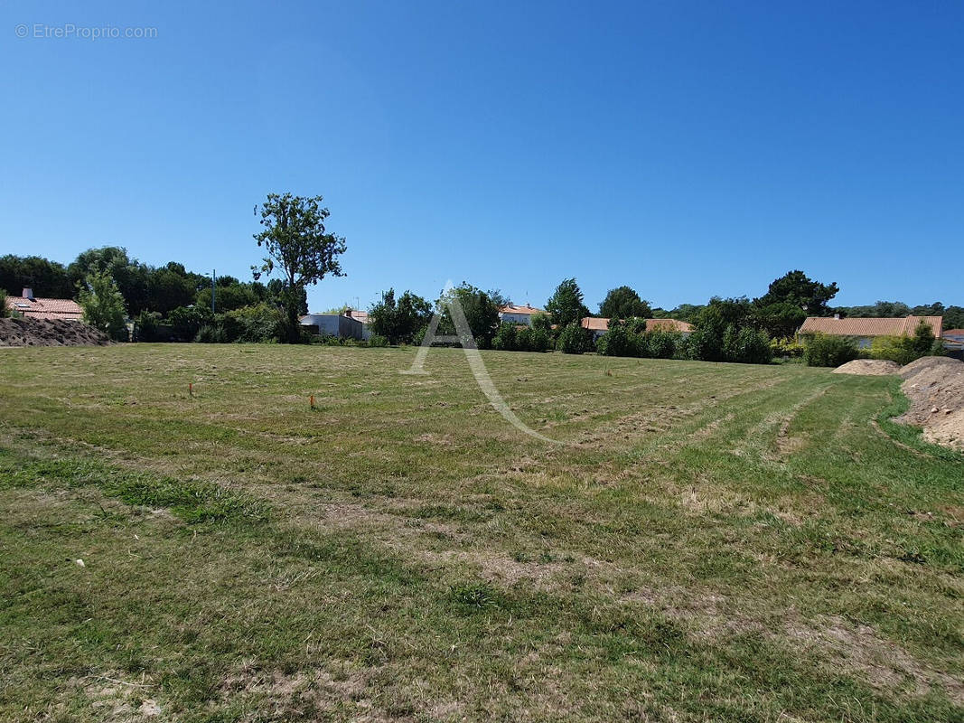 Terrain à SAINT-JEAN-DE-MONTS