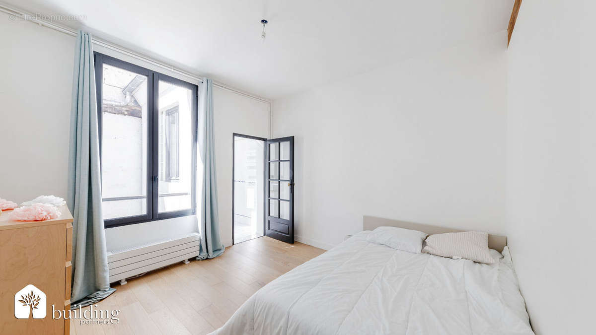 Appartement à LEVALLOIS-PERRET