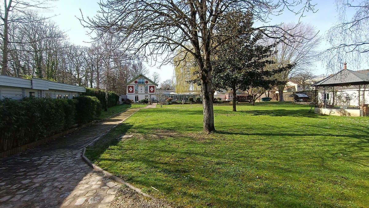 Maison à ARPAJON