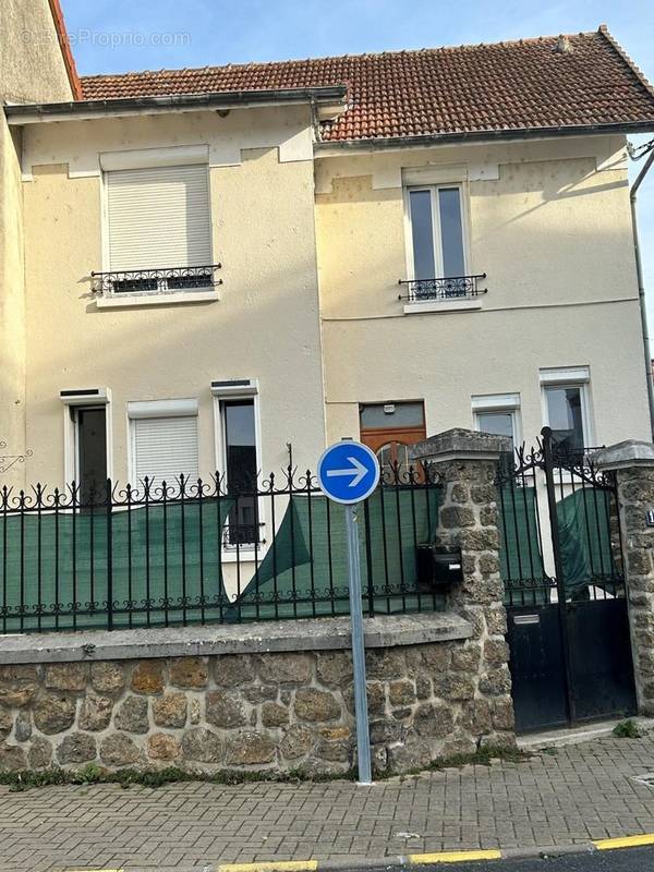 Maison à DORMANS