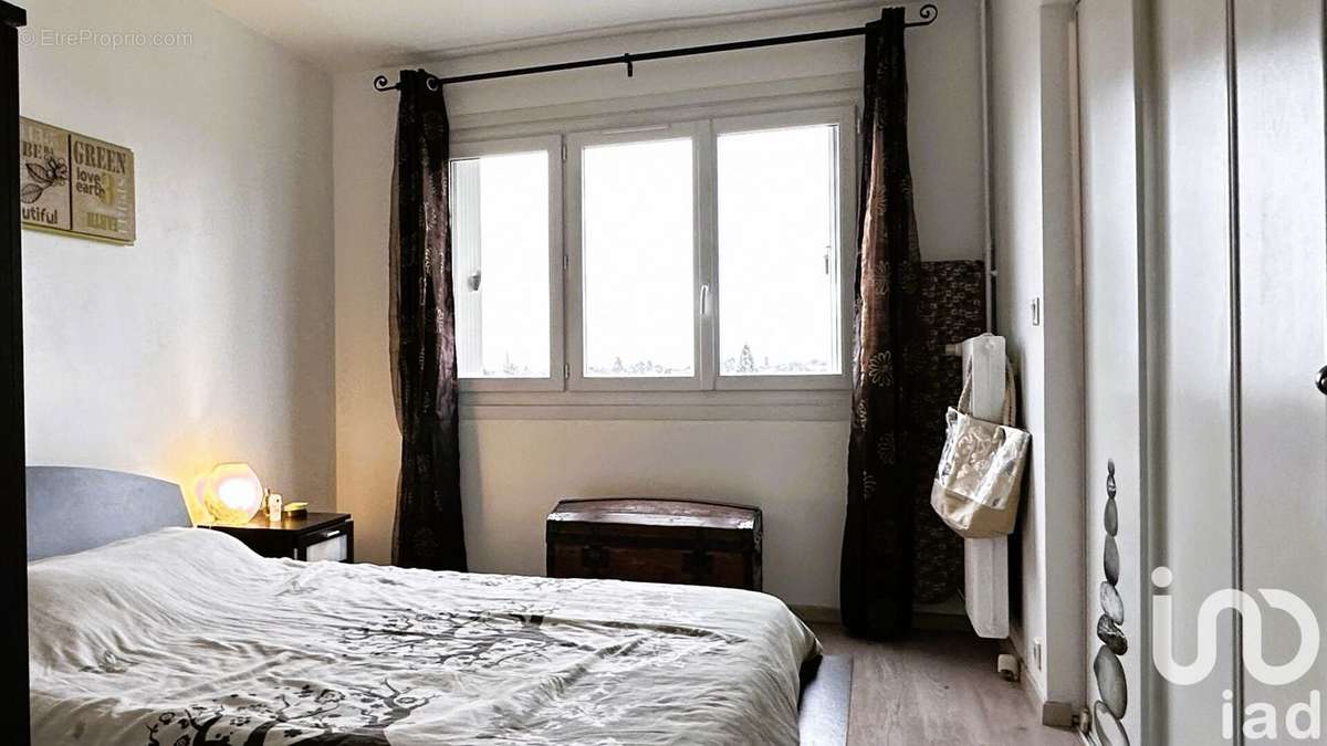 Photo 2 - Appartement à FLEURY-LES-AUBRAIS