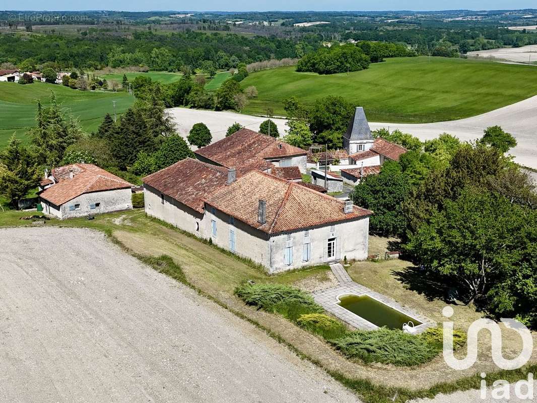 Photo 3 - Maison à SAINT-MARTIAL