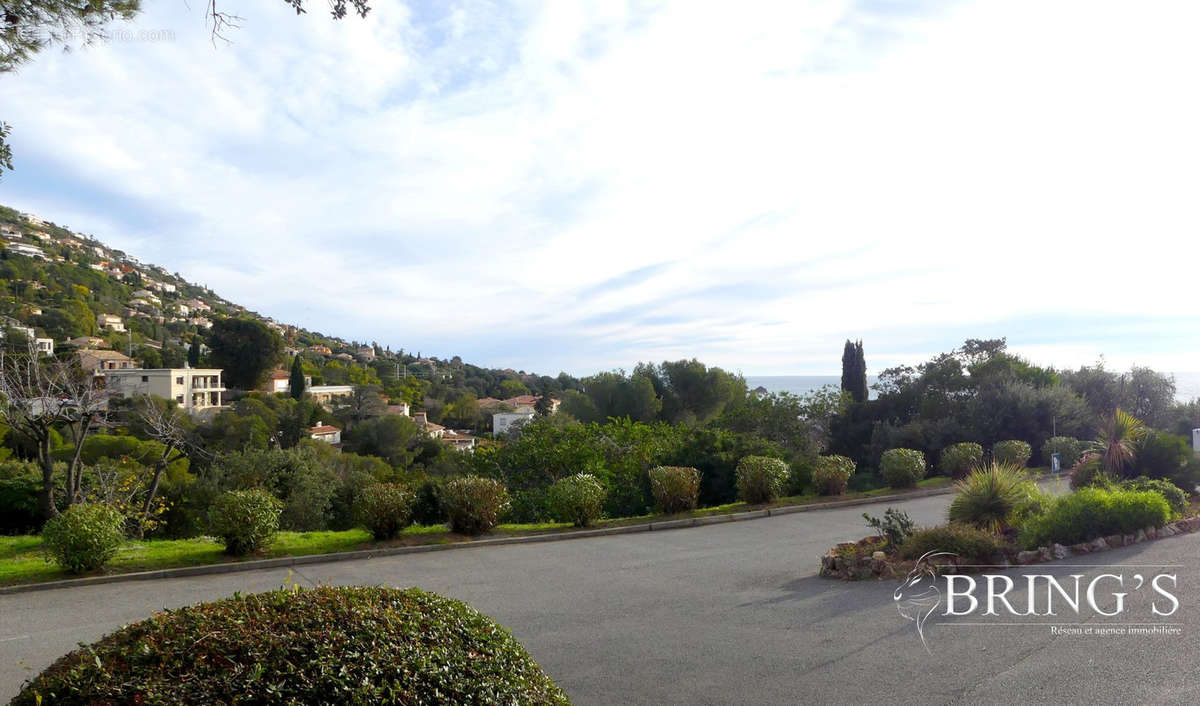 arrivée bastidon - Maison à SAINT-RAPHAEL