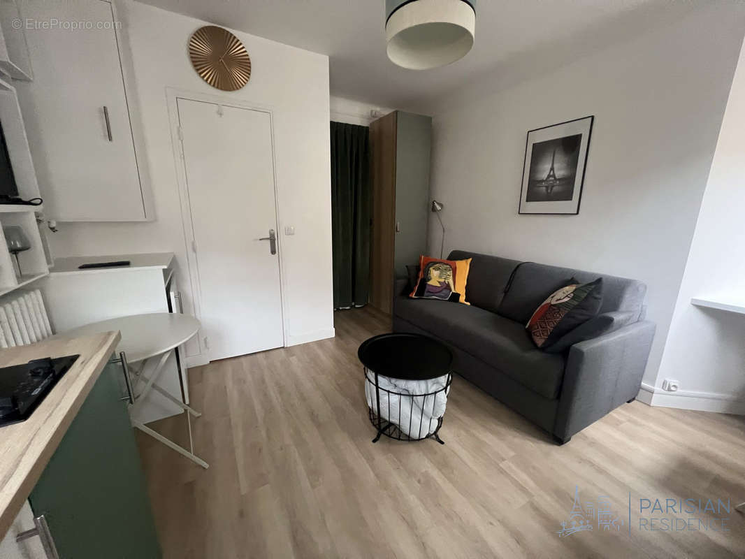 Appartement à PARIS-7E