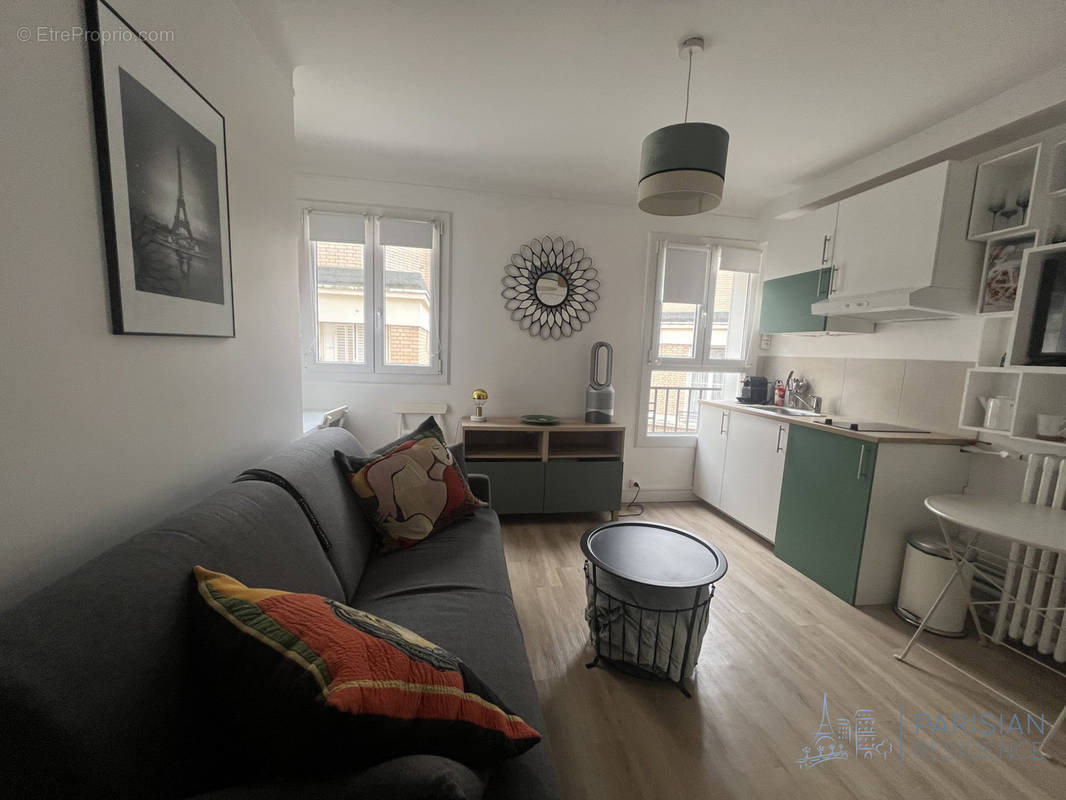 Appartement à PARIS-7E