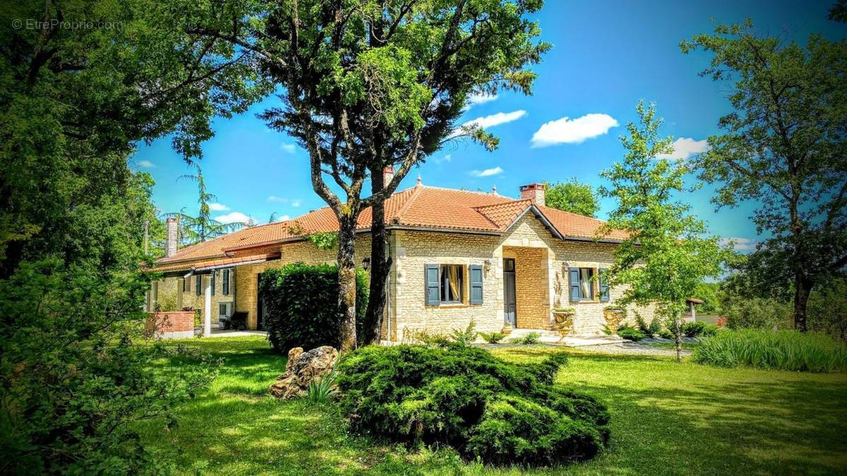 Maison à CORDES-SUR-CIEL