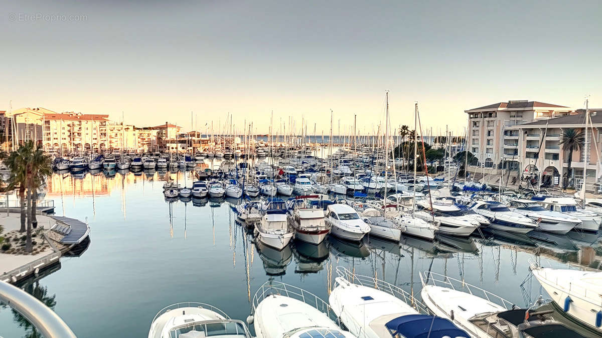 Appartement à FREJUS